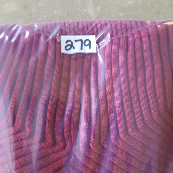 Almost Famous Bodycon Sweater Dress Sz Lg/Med Burgundy Wine Red Cutout Ribbed - Picture 11 of 11